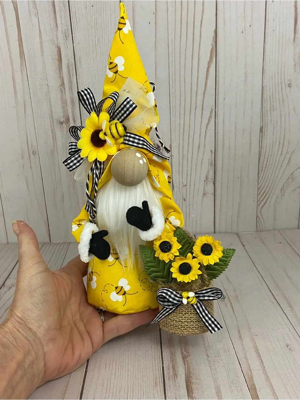 Bee Gnome w/ Sunflowers | Handmade Spring Decor - Picture 13 of 14